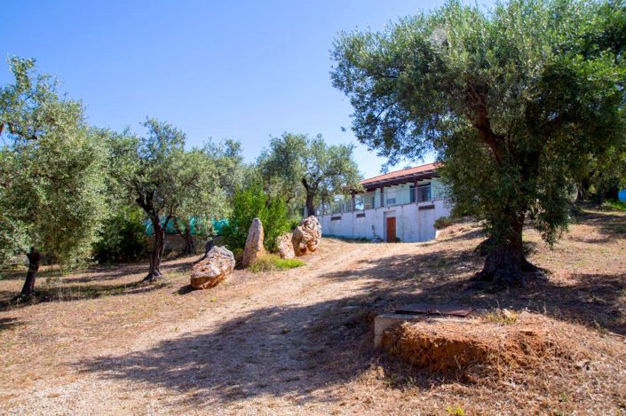 Image No.4-5 Bed House for sale