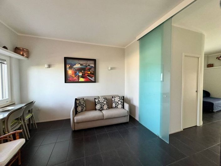 Image No.10-1 Bed Apartment for sale