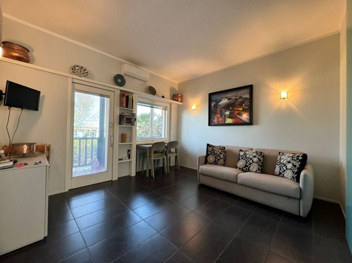 Image No.13-1 Bed Apartment for sale