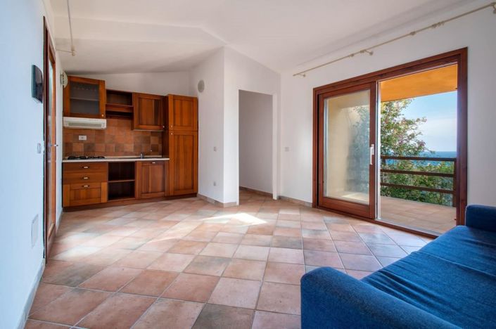 Image No.8-2 Bed House for sale