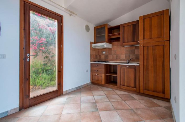 Image No.9-2 Bed House for sale