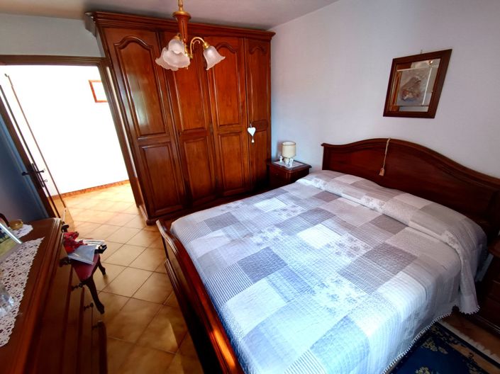 Image No.15-2 Bed House for sale