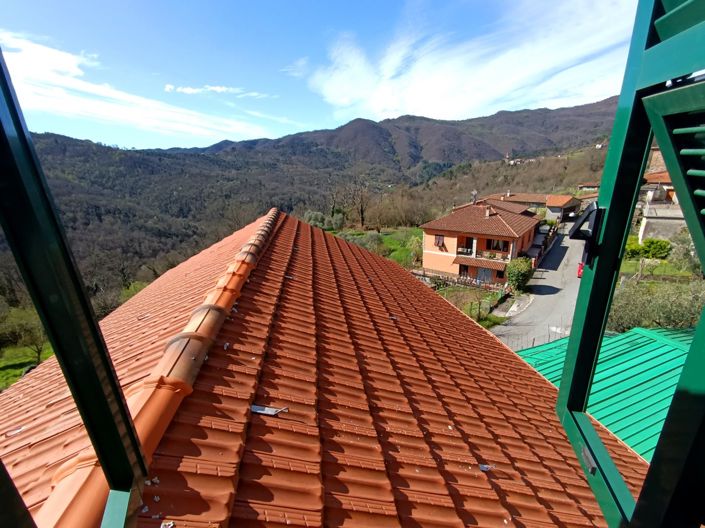 Image No.1-2 Bed House for sale