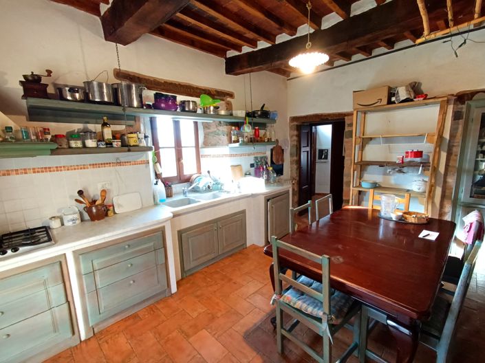 Image No.15-10 Bed House for sale