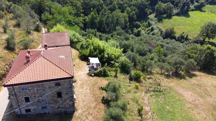 Image No.6-10 Bed House for sale