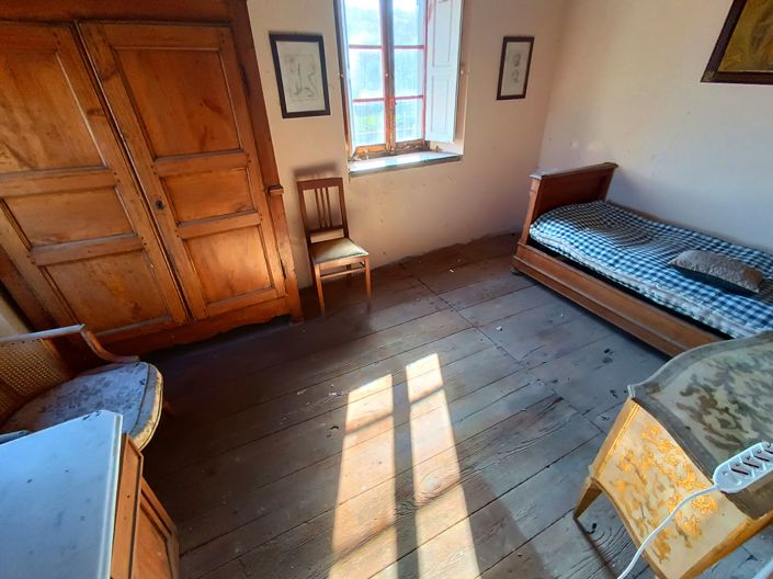 Image No.28-4 Bed House for sale