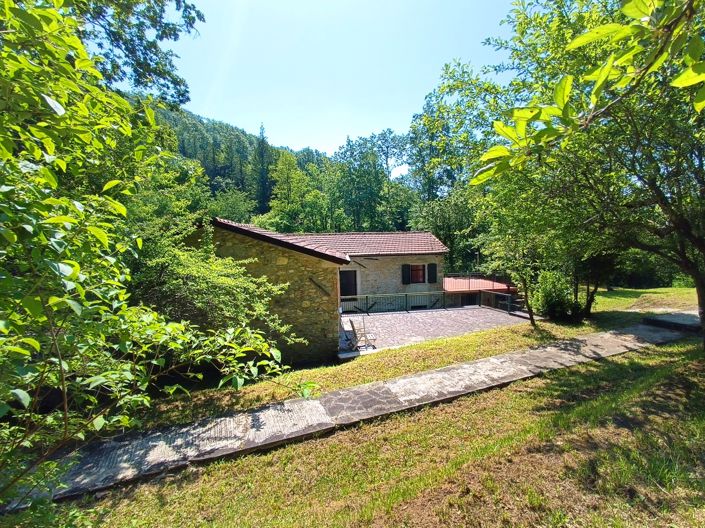 Image No.14-6 Bed Country House for sale