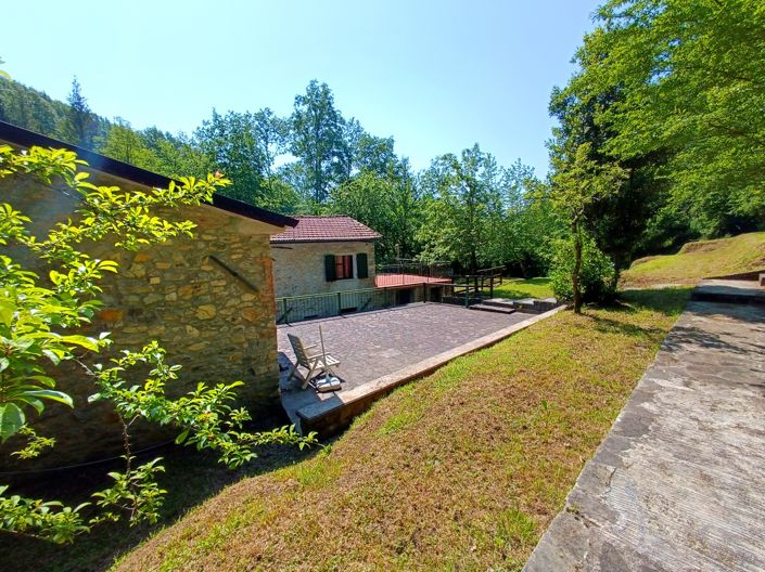 Image No.15-6 Bed Country House for sale