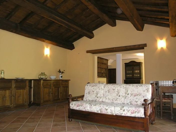 Image No.25-6 Bed Country House for sale