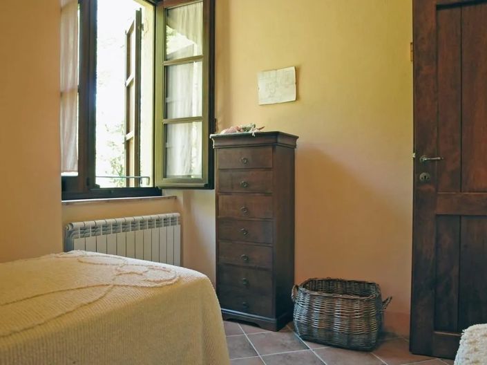 Image No.30-6 Bed Country House for sale