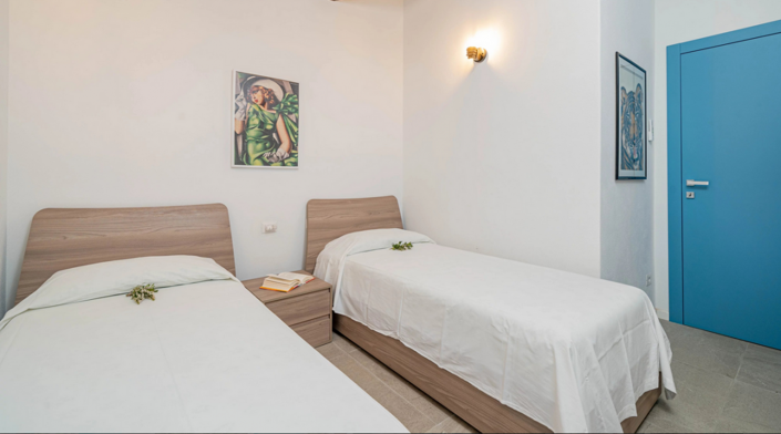 Image No.22-5 Bed House for sale