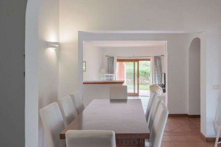 Image No.18-4 Bed House for sale