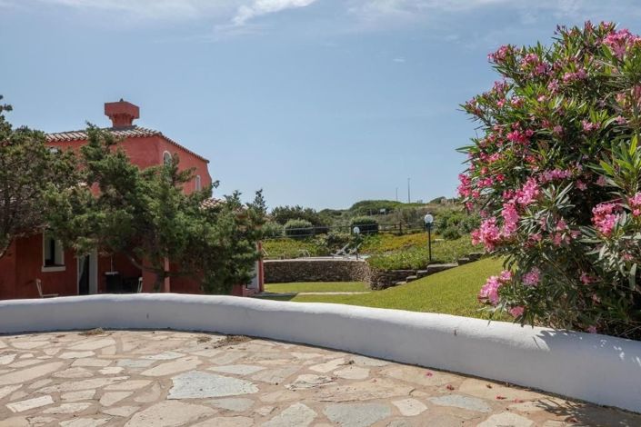 Image No.9-4 Bed House for sale