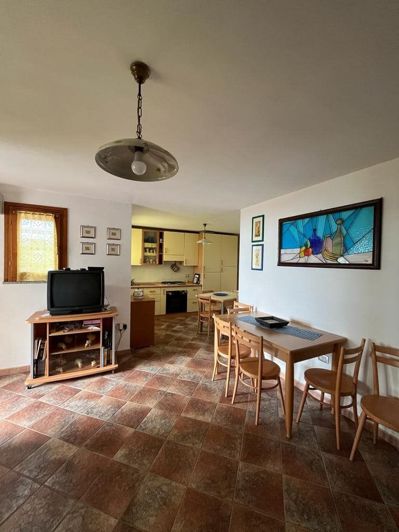 Image No.10-3 Bed House for sale