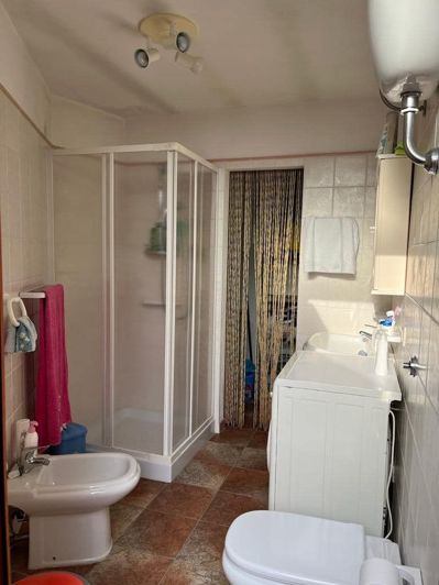 Image No.18-3 Bed House for sale