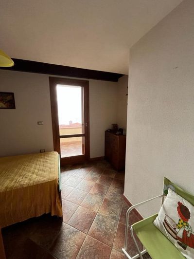 Image No.24-3 Bed House for sale