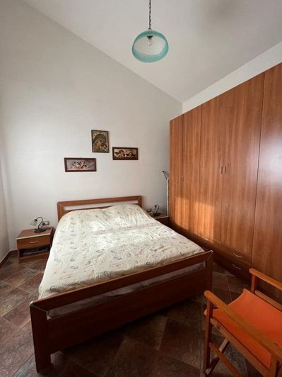 Image No.25-3 Bed House for sale