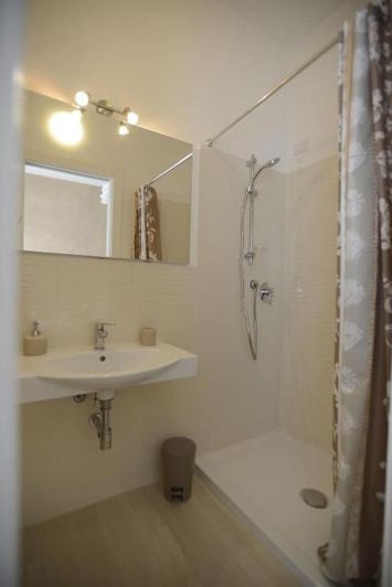 Image No.19-2 Bed Apartment for sale