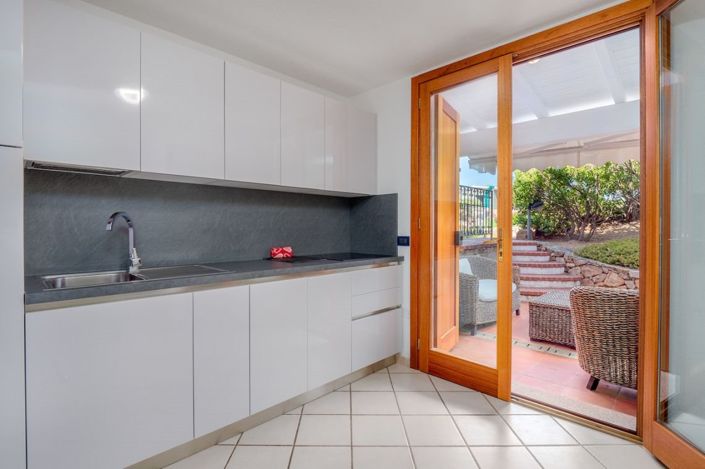 Image No.15-10 Bed House for sale