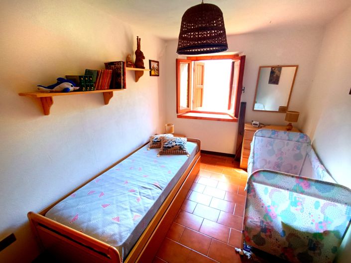 Image No.20-3 Bed House for sale