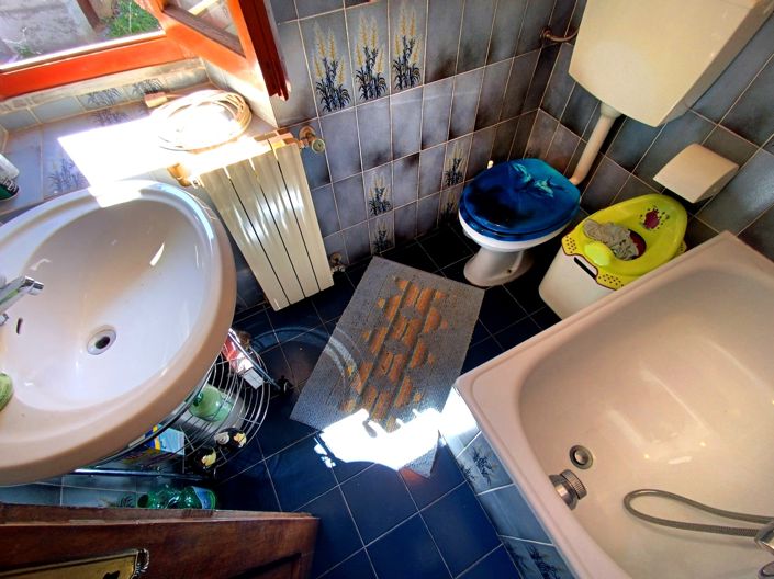 Image No.22-3 Bed House for sale