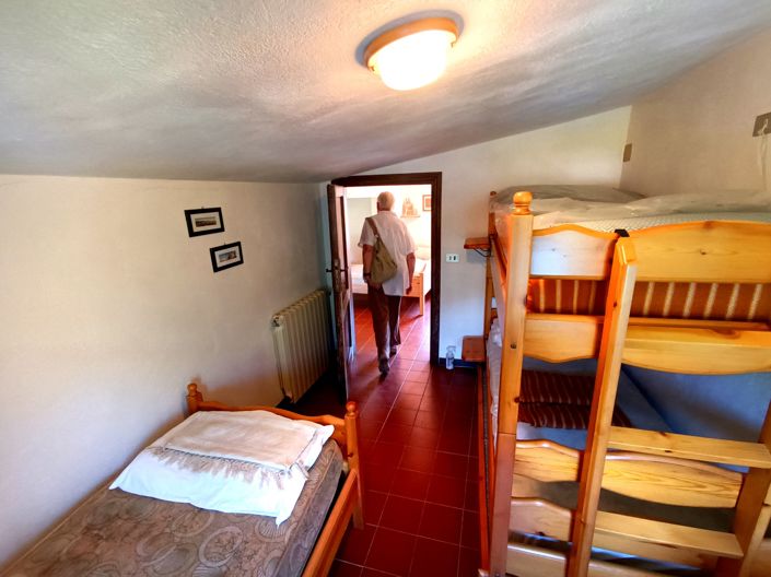 Image No.29-3 Bed House for sale