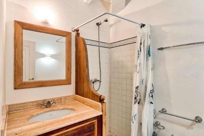 Image No.15-4 Bed House for sale