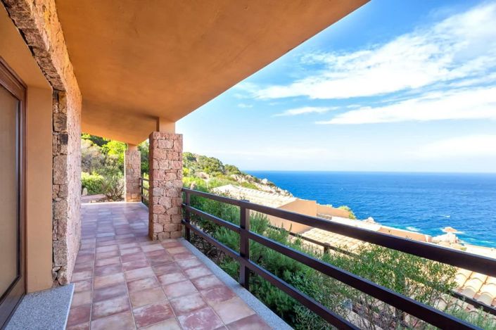 Image No.11-3 Bed House for sale