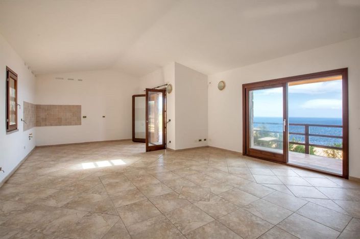 Image No.14-3 Bed House for sale