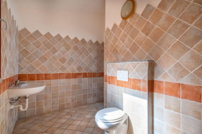 Image No.16-3 Bed House for sale