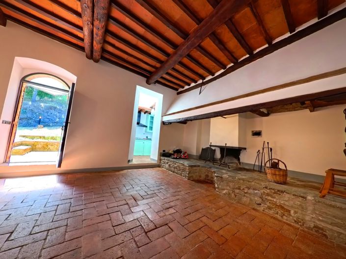 Image No.10-2 Bed House for sale