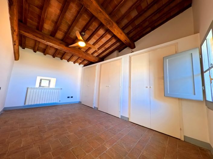 Image No.20-2 Bed House for sale