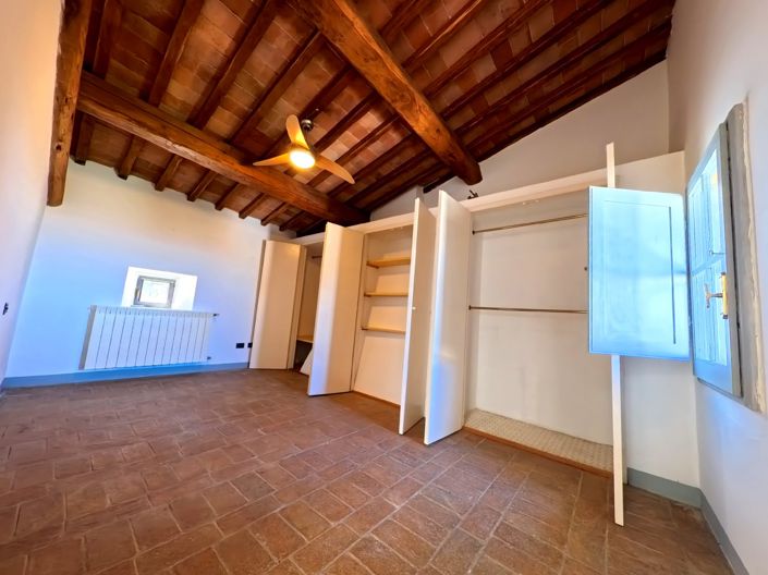 Image No.21-2 Bed House for sale