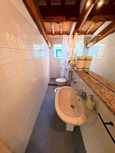 Image No.25-2 Bed House for sale