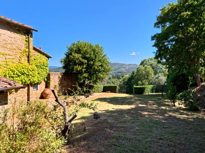 Image No.5-2 Bed House for sale