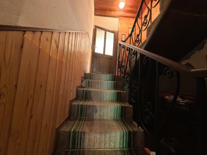 Image No.10-5 Bed Village House for sale