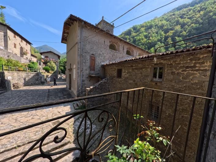 Image No.23-5 Bed Village House for sale