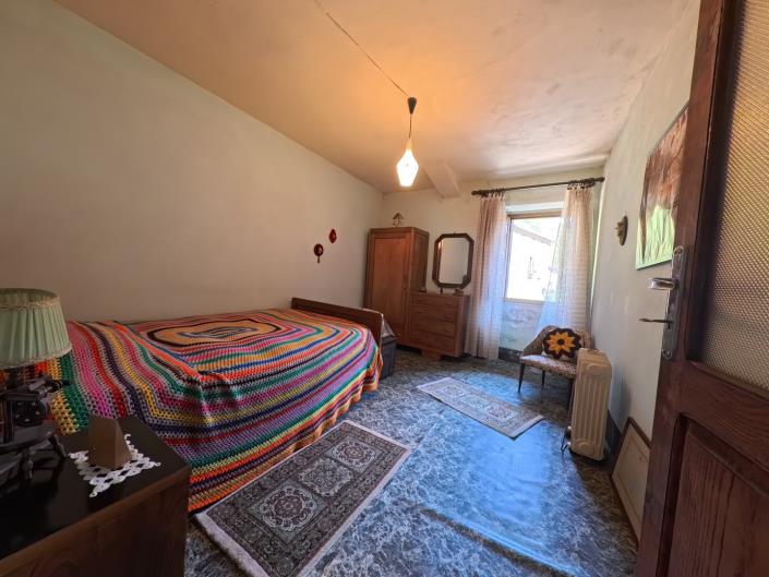 Image No.29-5 Bed Village House for sale