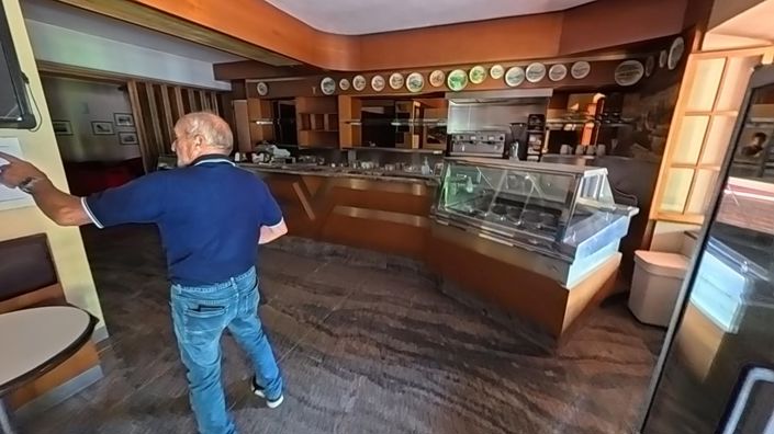 Image No.20-19 Bed Hotel for sale