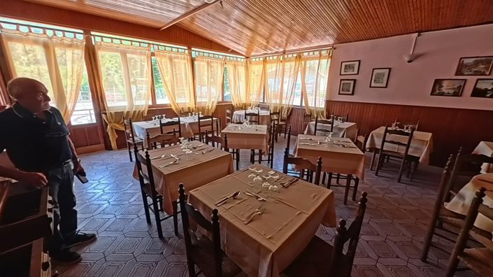 Image No.26-19 Bed Hotel for sale