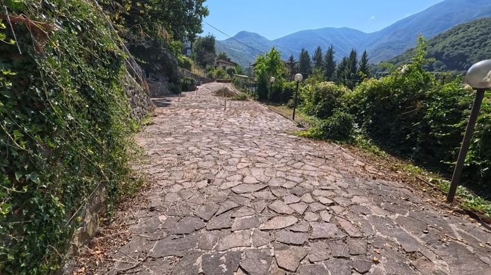 Image No.10-19 Bed Hotel for sale