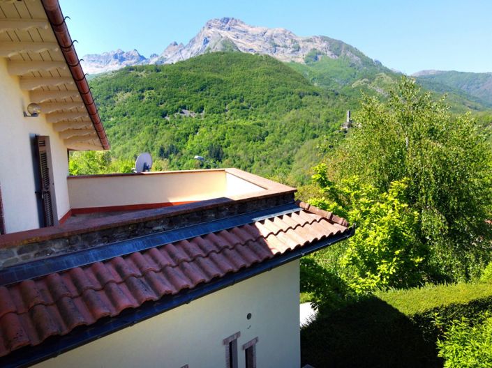 Image No.9-4 Bed House for sale