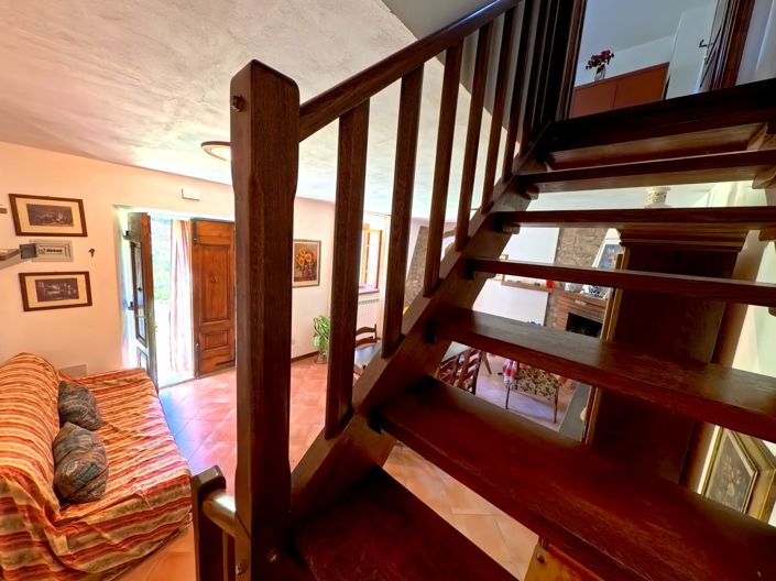 Image No.17-2 Bed House for sale