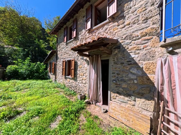 Image No.6-2 Bed House for sale