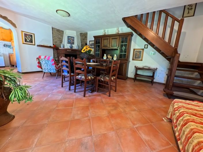 Image No.7-2 Bed House for sale