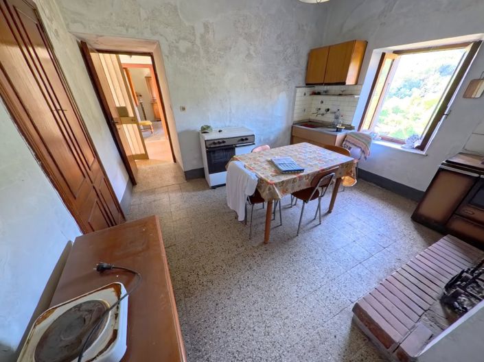 Image No.11-4 Bed Country House for sale