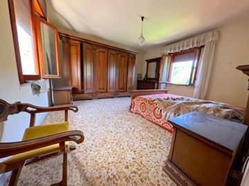 vendita-gruppo-di-fabbricati-lucca-rif-grf-18