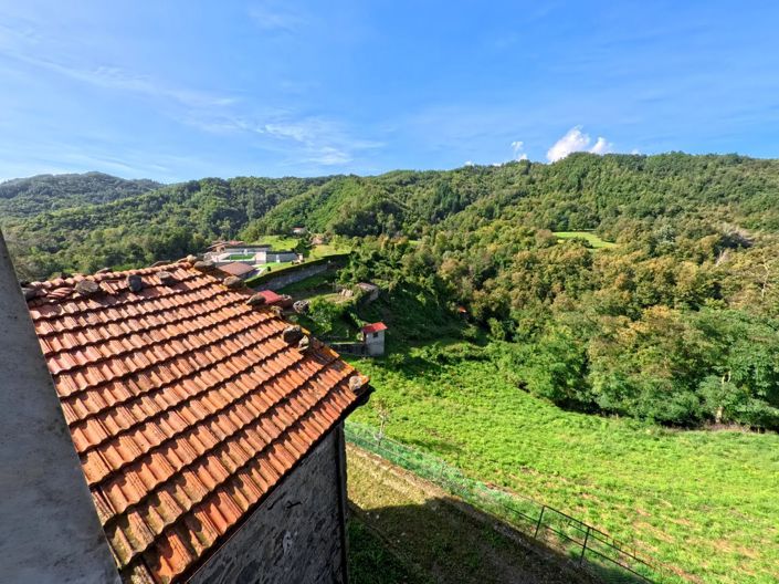 Image No.17-4 Bed Country House for sale