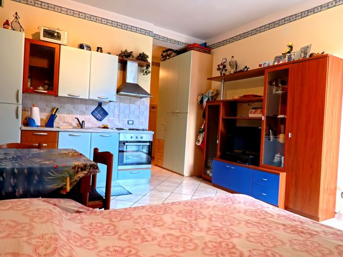 Image No.10-1 Bed Apartment for sale