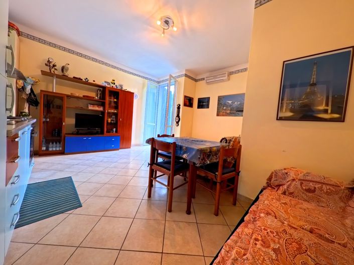 Image No.9-1 Bed Apartment for sale